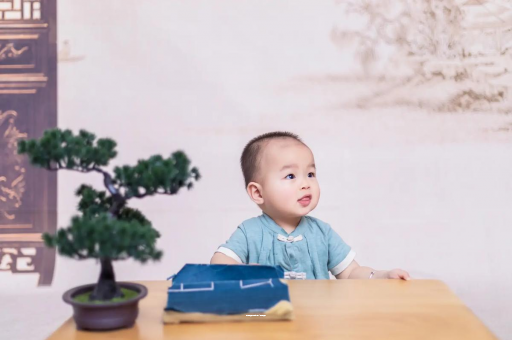 宜城宝宝几个月用拉拉裤 宜城宝宝几个月用拉拉裤